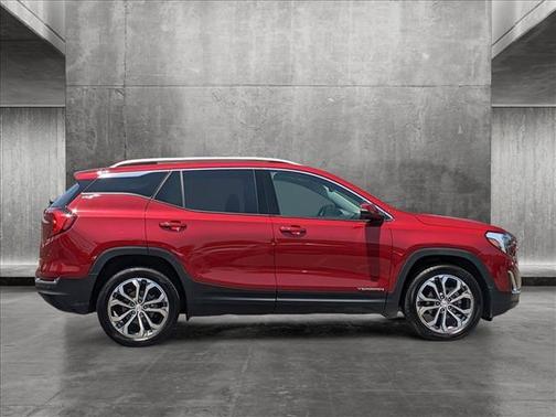 Photo 5 of 29 of 2021 GMC Terrain SLT