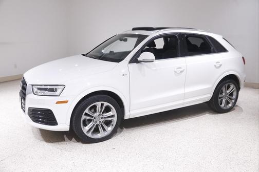 Photo 3 of 22 of 2018 Audi Q3 2.0T Premium
