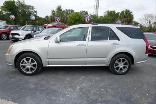 Photo 4 of 19 of 2004 Cadillac SRX V8