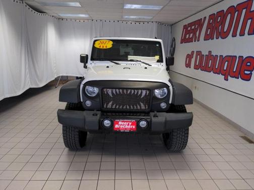 Photo 2 of 16 of 2017 Jeep Wrangler Sport