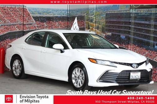 Photo 1 of 28 of 2022 Toyota Camry LE