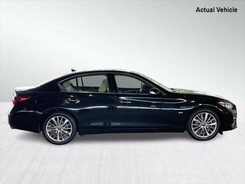 Photo 5 of 39 of 2018 INFINITI Q50 3.0t LUXE