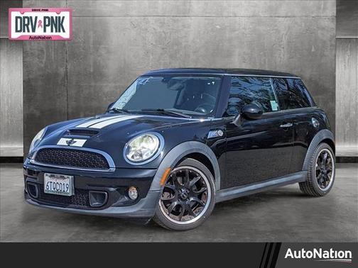 Photo 1 of 15 of 2011 MINI Cooper S Base