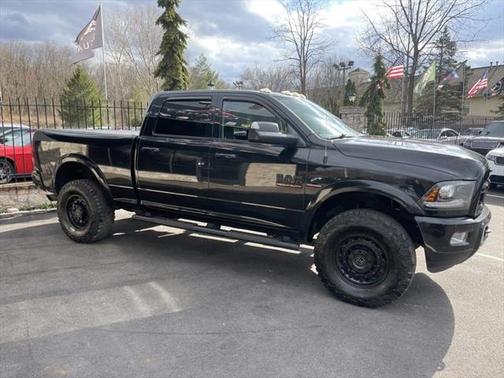 Photo 5 of 54 of 2016 RAM 2500 Laramie