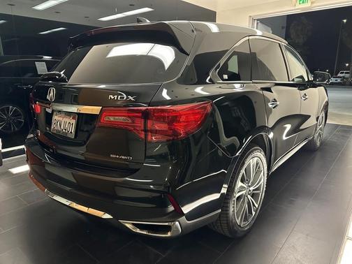 Photo 4 of 32 of 2019 Acura MDX 3.5L w/Technology Package