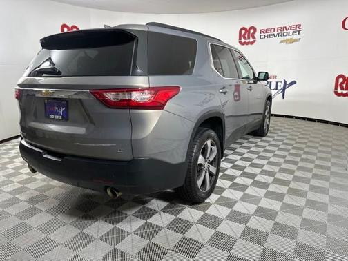 Photo 5 of 34 of 2019 Chevrolet Traverse LT Leather