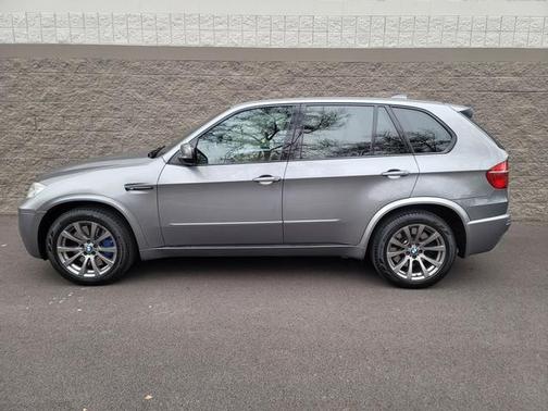 Photo 3 of 57 of 2013 BMW X5 M Base