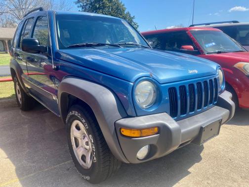 Photo 2 of 9 of 2004 Jeep Liberty Sport