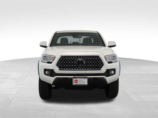 Photo 3 of 29 of 2019 Toyota Tacoma TRD Off Road