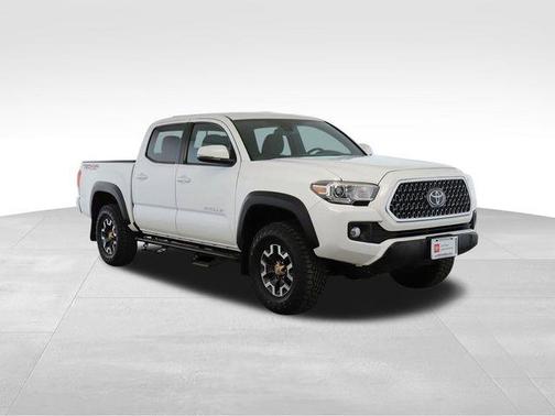 Photo 4 of 29 of 2019 Toyota Tacoma TRD Off Road