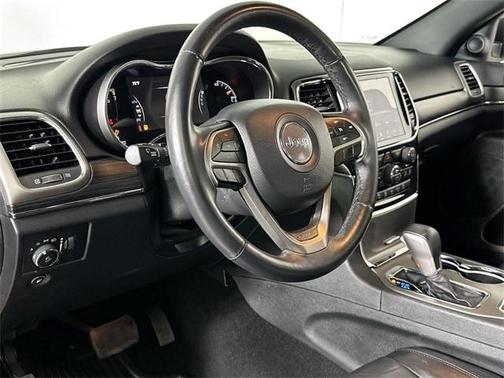 Photo 2 of 32 of 2019 Jeep Grand Cherokee Limited