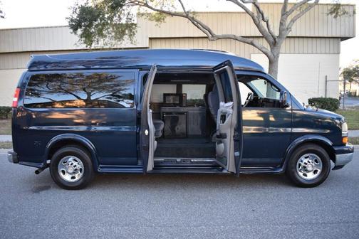 Photo 2 of 99 of 2013 Chevrolet Express 2500 Cargo