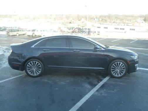 Photo 4 of 50 of 2020 Lincoln MKZ Standard