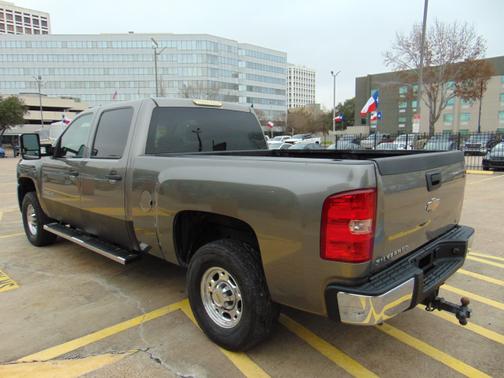 Photo 4 of 22 of 2008 Chevrolet Silverado 2500 LT