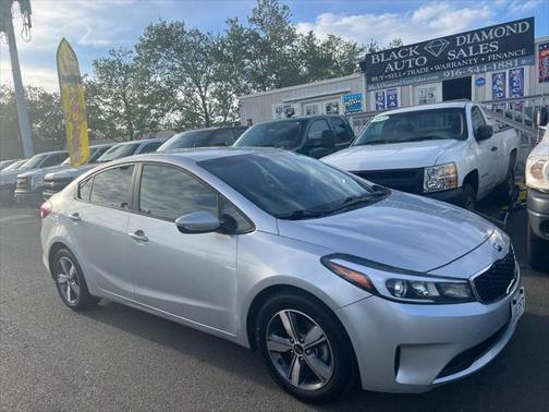 Photo 2 of 22 of 2018 Kia Forte LX