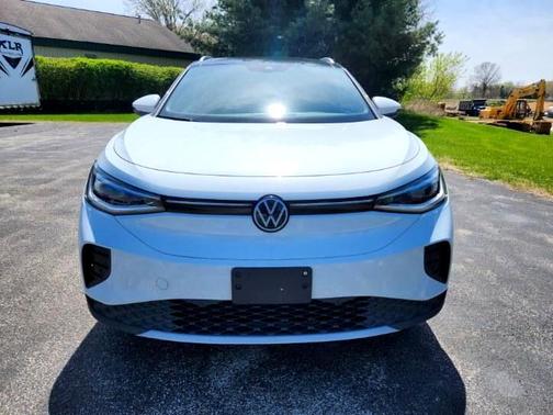 Photo 5 of 33 of 2021 Volkswagen ID.4 Pro S
