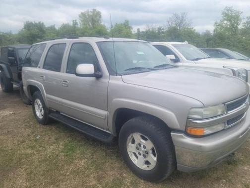 Photo 4 of 12 of 2004 Chevrolet Tahoe LT