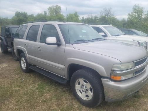 Photo 5 of 12 of 2004 Chevrolet Tahoe LT
