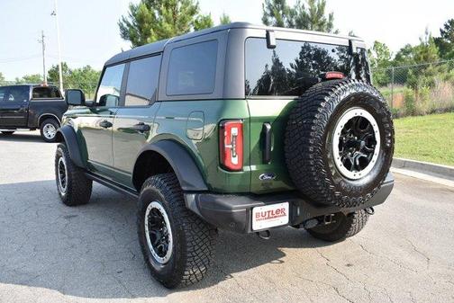 Photo 4 of 45 of 2022 Ford Bronco Badlands