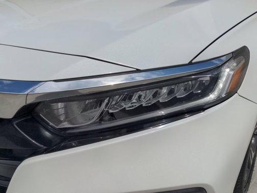 Photo 5 of 48 of 2020 Honda Accord EX-L