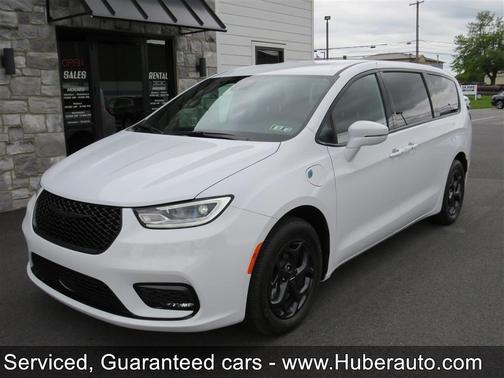 Photo 1 of 50 of 2022 Chrysler Pacifica Hybrid Touring L