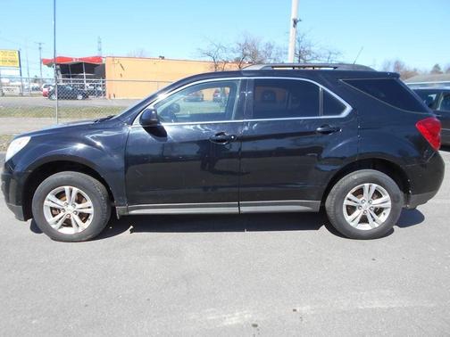 Photo 4 of 25 of 2010 Chevrolet Equinox LT