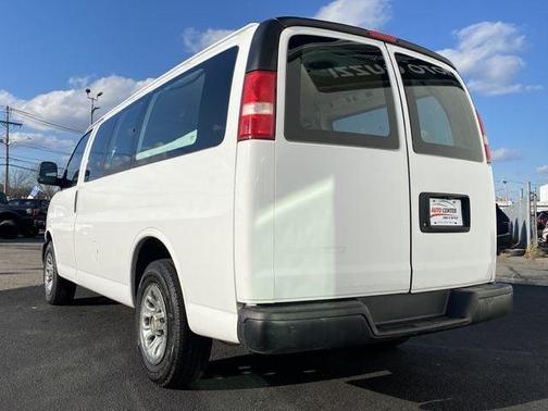 Photo 3 of 26 of 2014 Chevrolet Express 1500 Work Van