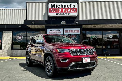 Photo 2 of 42 of 2018 Jeep Grand Cherokee Limited