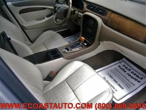 Photo 5 of 7 of 2004 Jaguar S-Type 4.2