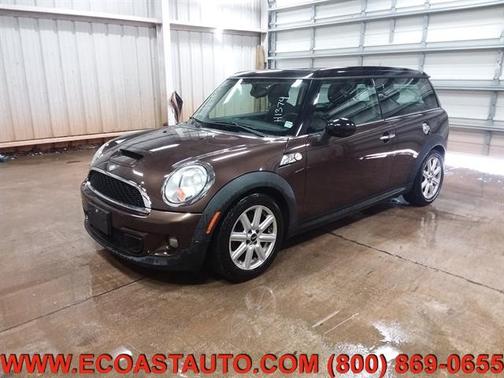 Photo 2 of 16 of 2011 MINI Cooper S Clubman Base