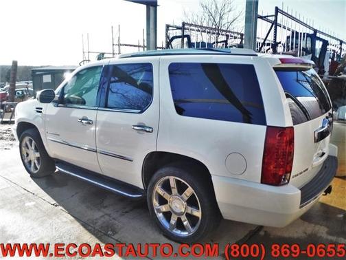 Photo 2 of 12 of 2007 Cadillac Escalade Base