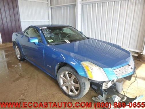 Photo 2 of 10 of 2008 Cadillac XLR Alpine White Edition