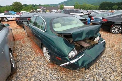 Photo 3 of 12 of 2003 Jaguar S-Type 4.2