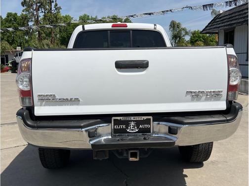 Photo 3 of 13 of 2009 Toyota Tacoma PreRunner Access Cab