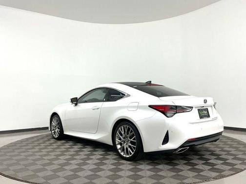 Photo 5 of 28 of 2019 Lexus RC 300