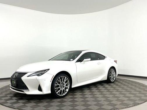 Photo 3 of 28 of 2019 Lexus RC 300