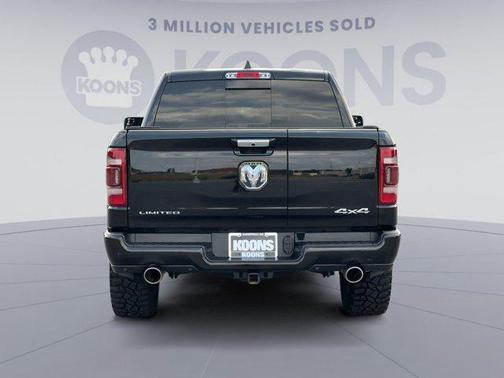 Photo 4 of 26 of 2020 RAM 1500 Limited