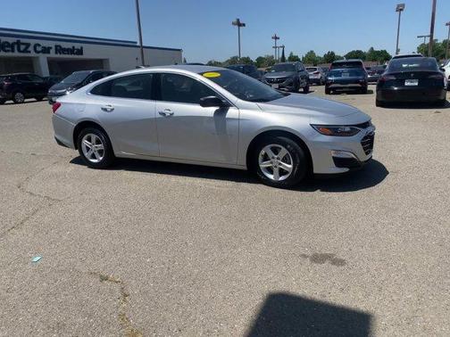 Photo 2 of 46 of 2020 Chevrolet Malibu 1LS
