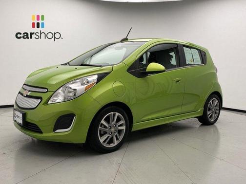 Photo 1 of 31 of 2015 Chevrolet Spark EV 2LT