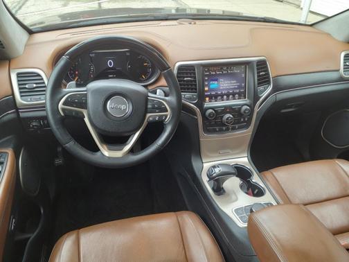 Photo 5 of 33 of 2015 Jeep Grand Cherokee Summit