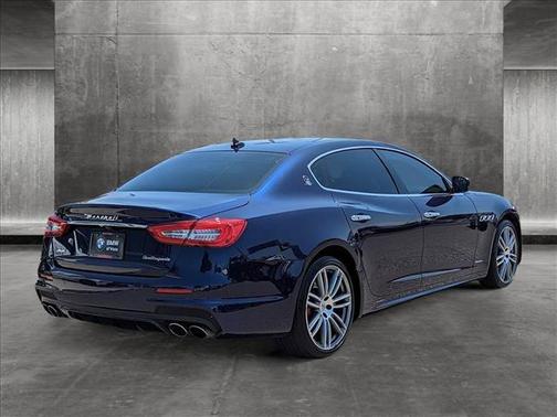 Photo 5 of 26 of 2017 Maserati Quattroporte S Q4 GranSport