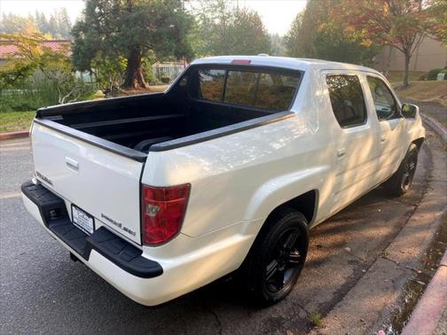 Photo 5 of 16 of 2011 Honda Ridgeline RTL