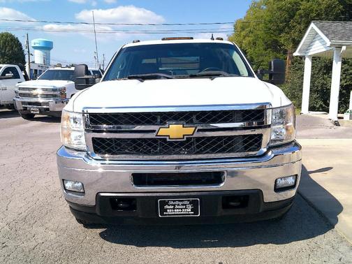 Photo 2 of 33 of 2012 Chevrolet Silverado 3500 LT
