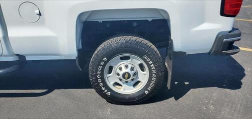 Photo 5 of 21 of 2019 Chevrolet Silverado 2500 WT