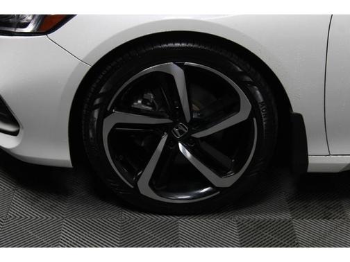 Photo 4 of 29 of 2020 Honda Accord Sport 2.0T