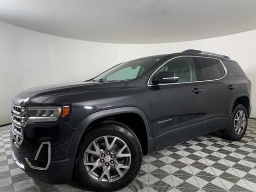 Photo 1 of 37 of 2020 GMC Acadia SLT