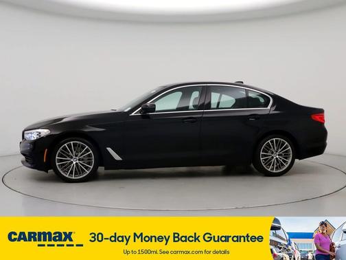 Photo 5 of 31 of 2019 BMW 530 i