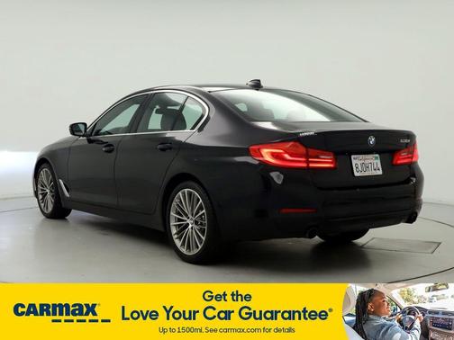 Photo 3 of 31 of 2019 BMW 530 i