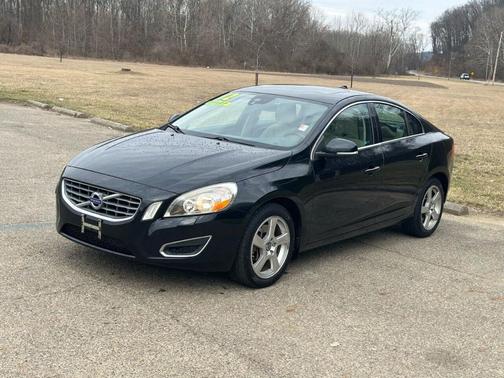 Photo 2 of 38 of 2012 Volvo S60 T5