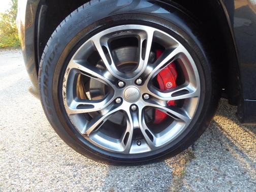 Photo 3 of 27 of 2012 Jeep Grand Cherokee SRT8